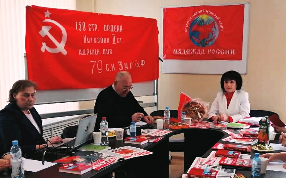Своих не бросаем!