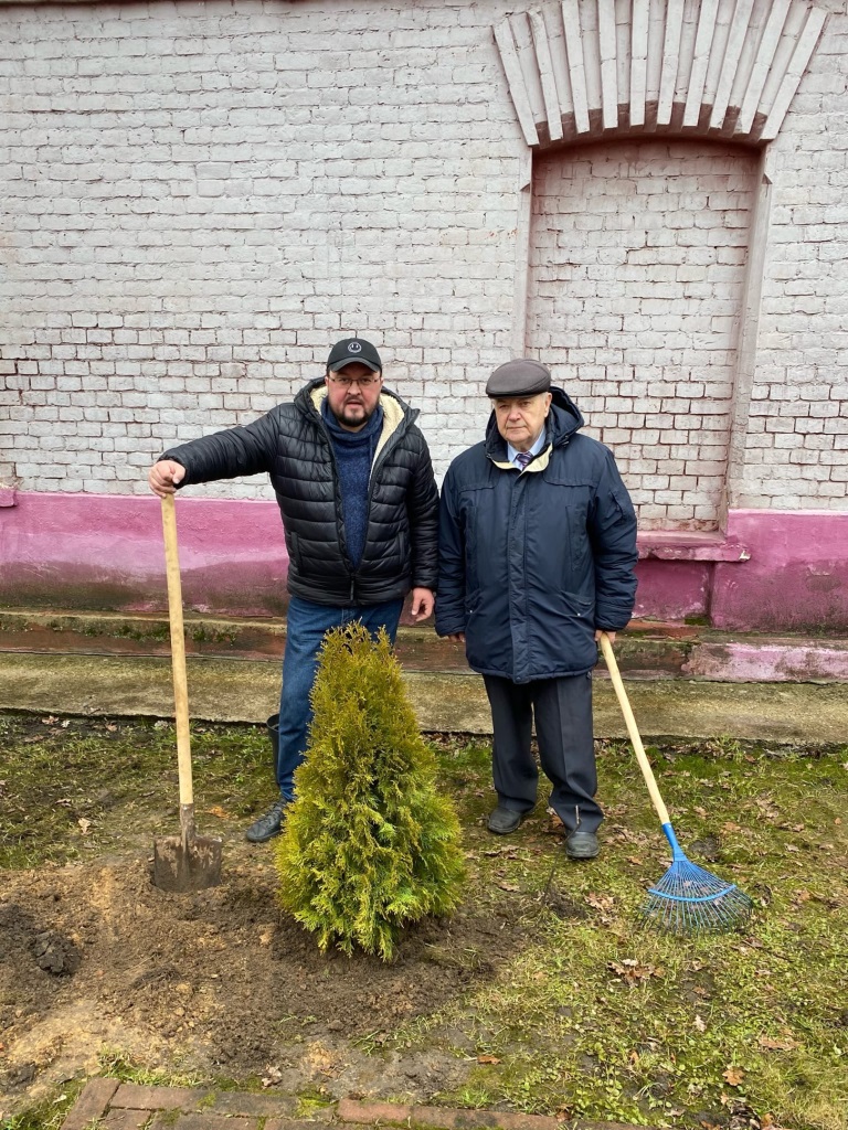 Первичное отделение «Центр» Раменского городского отделения КПРФ на субботнике