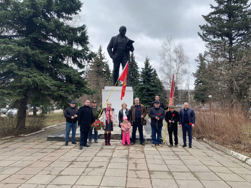 Коммунисты Фрязино почтили память о В.И. Ленине