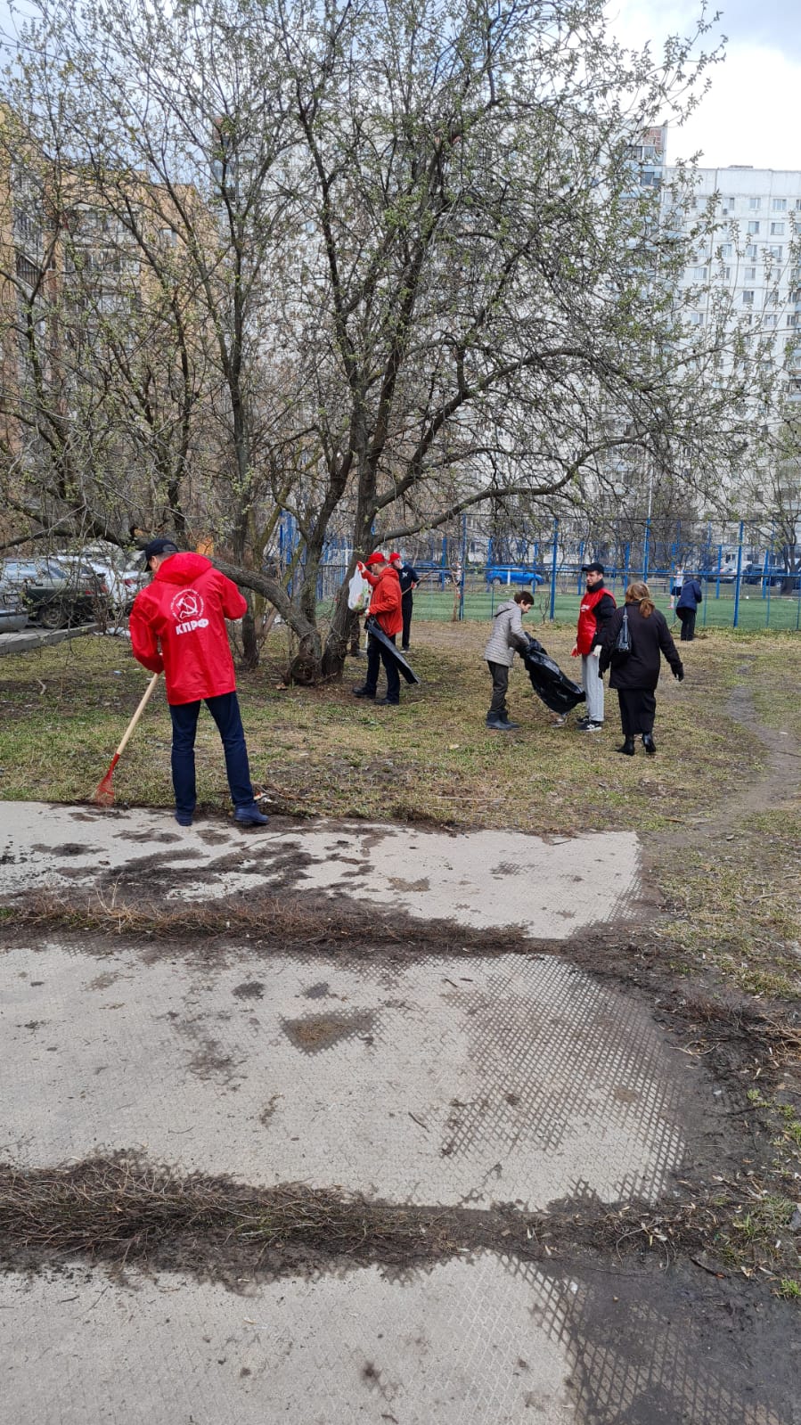 Химкинский ГК КПРФ провёл субботник