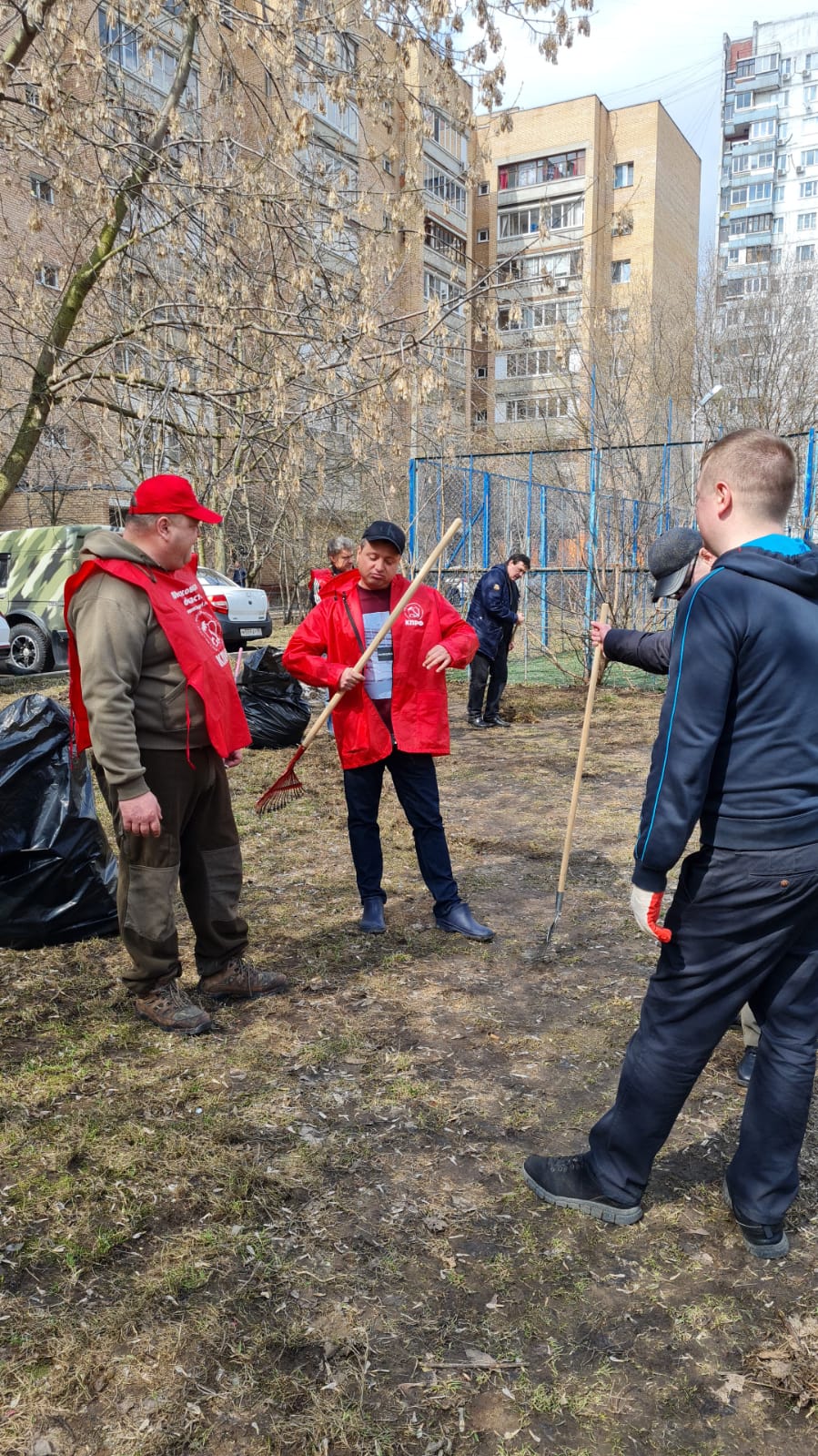 Химкинский ГК КПРФ провёл субботник