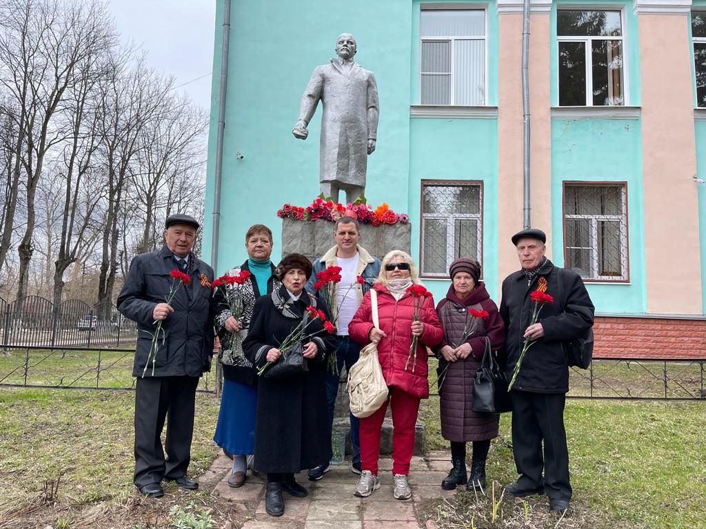 22 апреля - День рождения В.И.Ленина, вождя мирового пролетариата
