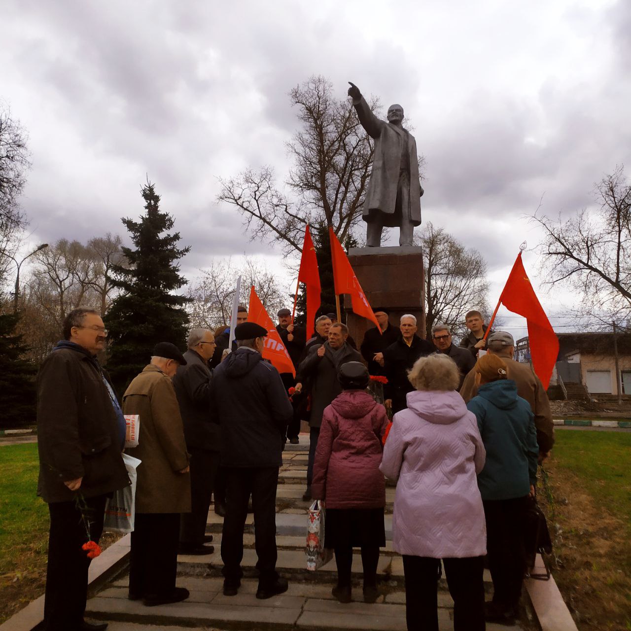 22 апреля - День рождения В.И.Ленина, вождя мирового пролетариата