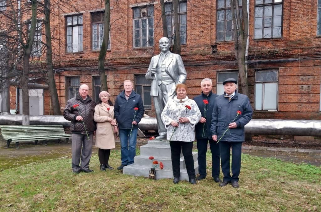 Коммунисты Серпухова почтили память о В.И. Ленине
