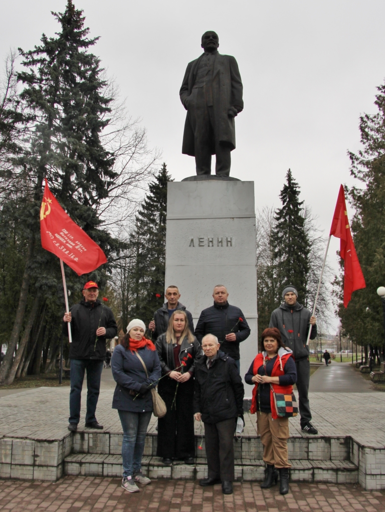 Коммунисты Серпухова почтили память о В.И. Ленине