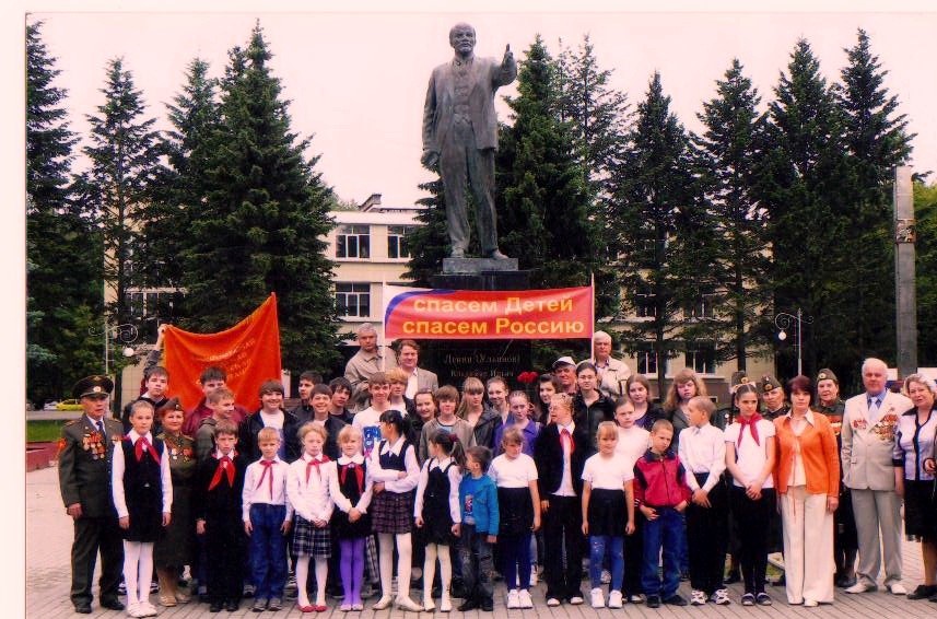 Будут новые победы! Встанут новые бойцы!