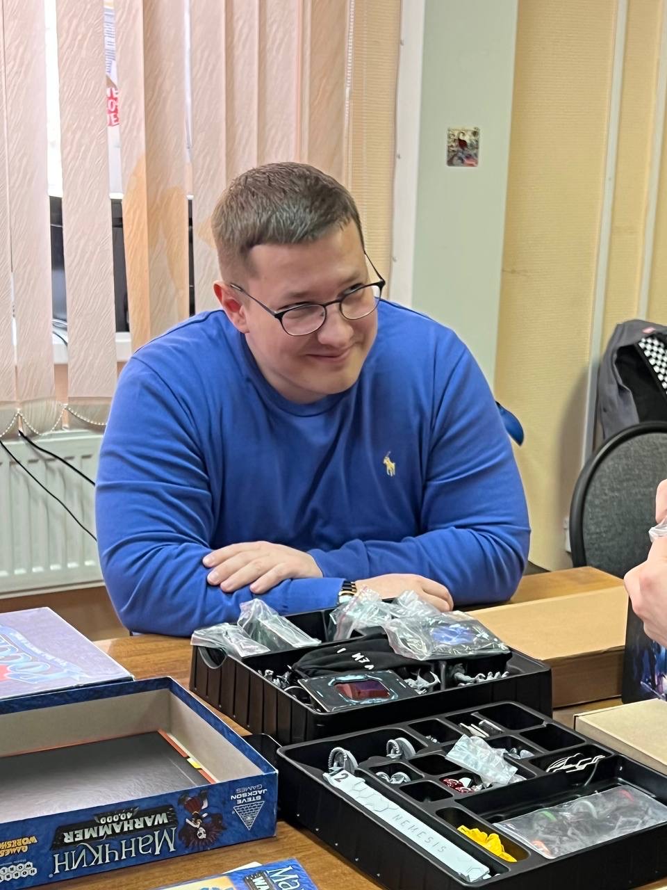 Депутат Московской областной Думы Марк Черемисов посетил молодёжный клуб настольных игр в р.п. Монино