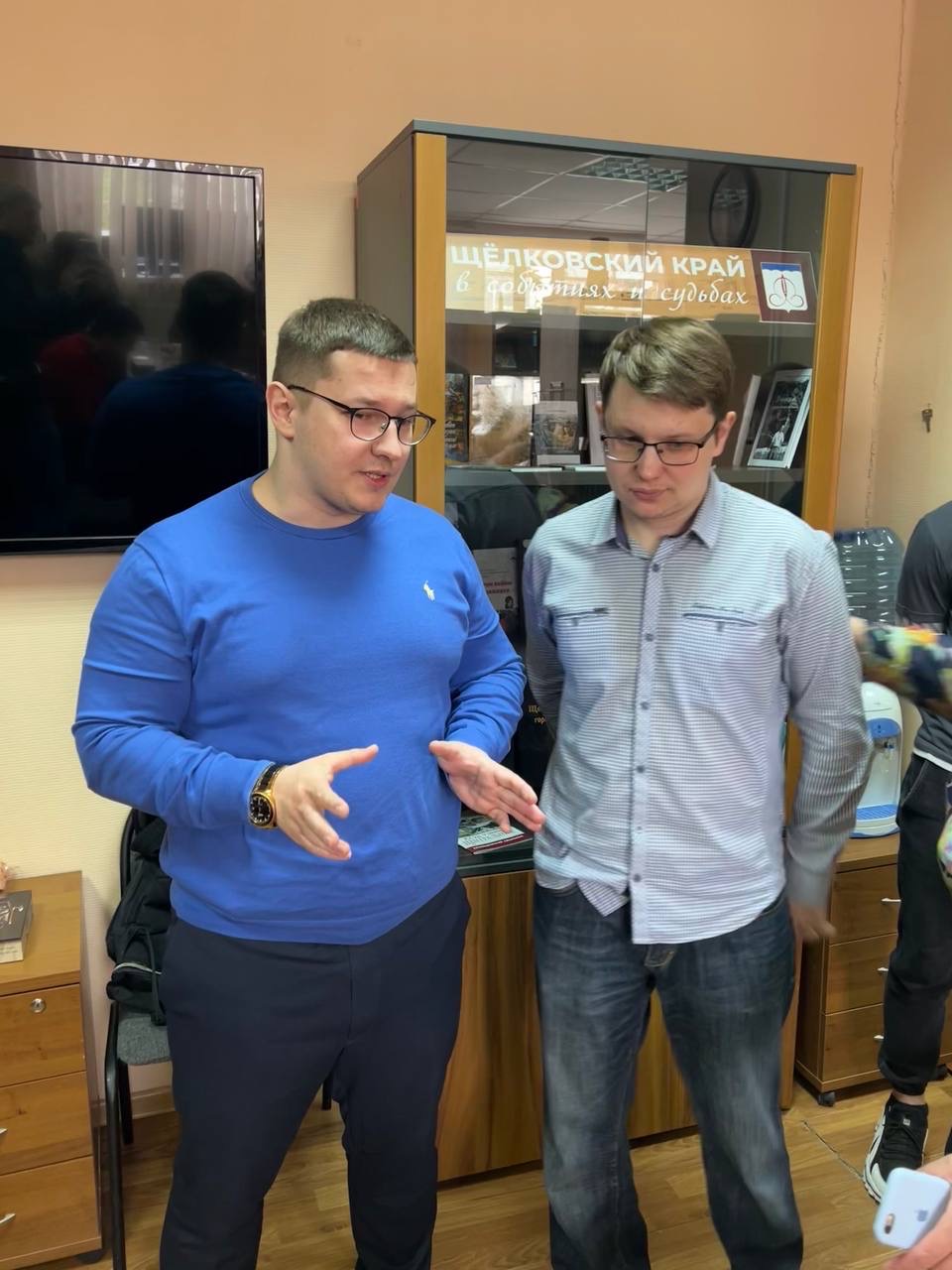 Депутат Московской областной Думы Марк Черемисов посетил молодёжный клуб настольных игр в р.п. Монино