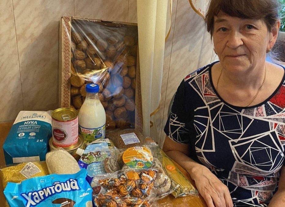 Коммунисты Клина помогают нуждающимся