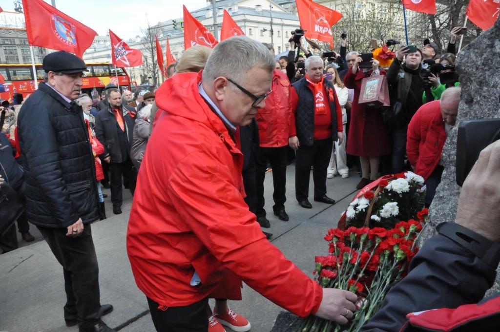 Солидарность во имя жизни!