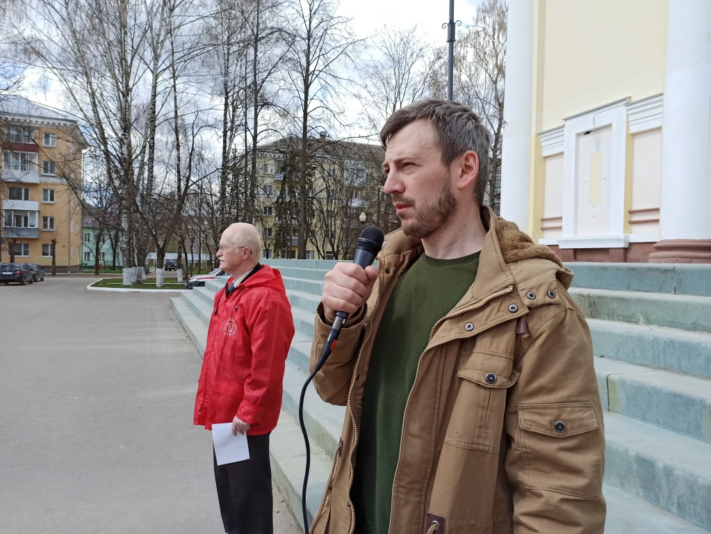 Первомайская акция в Дубне – поддержка армии и помощь Новороссии