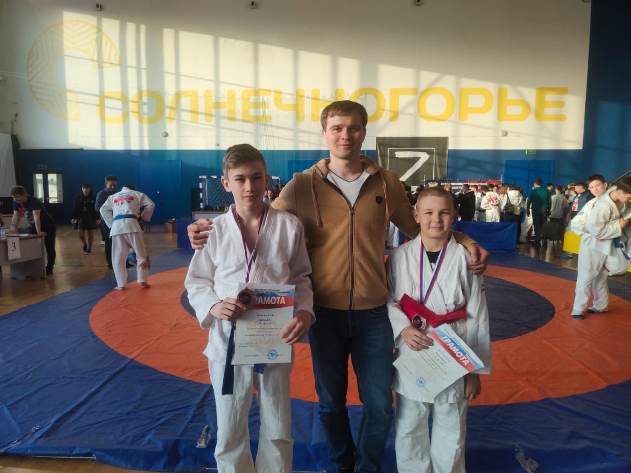 Новые победы комсомольцев Дмитрова