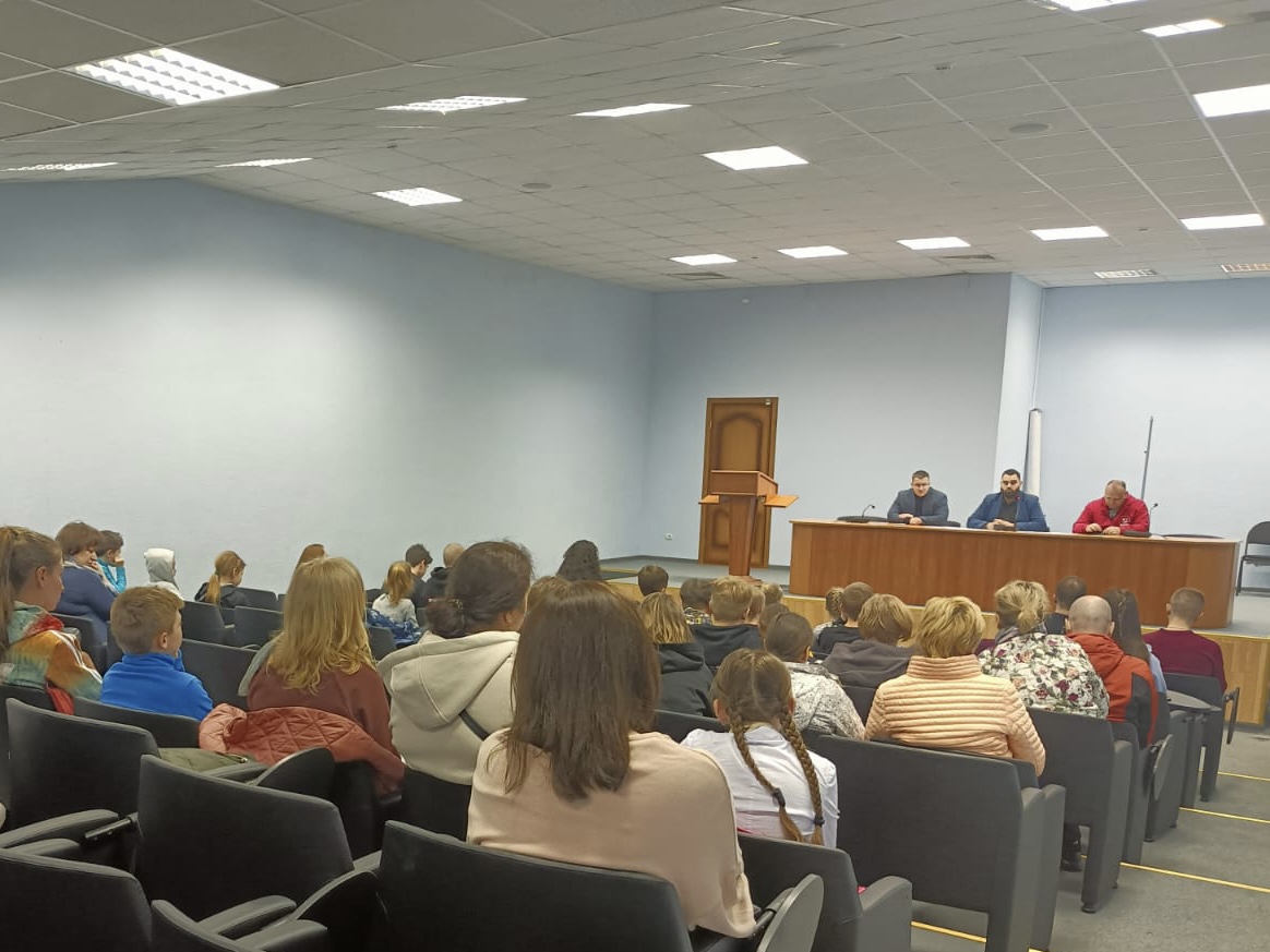 Патриотическое воспитание молодёжи необходимо как никогда в сегодняшнее время!