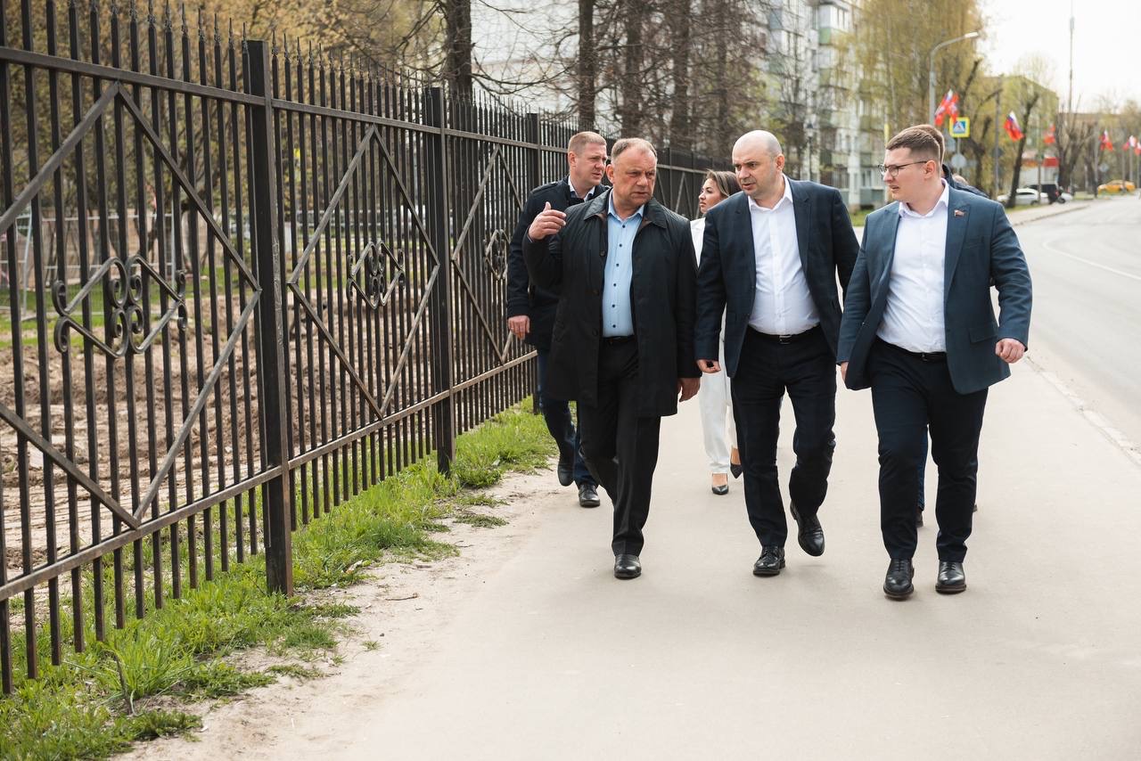 Депутат Московской областной Думы Марк Черемисов совершил визит в г.о. Лосино-Петровский и проверил подготовку города к празднованию Дня Победы