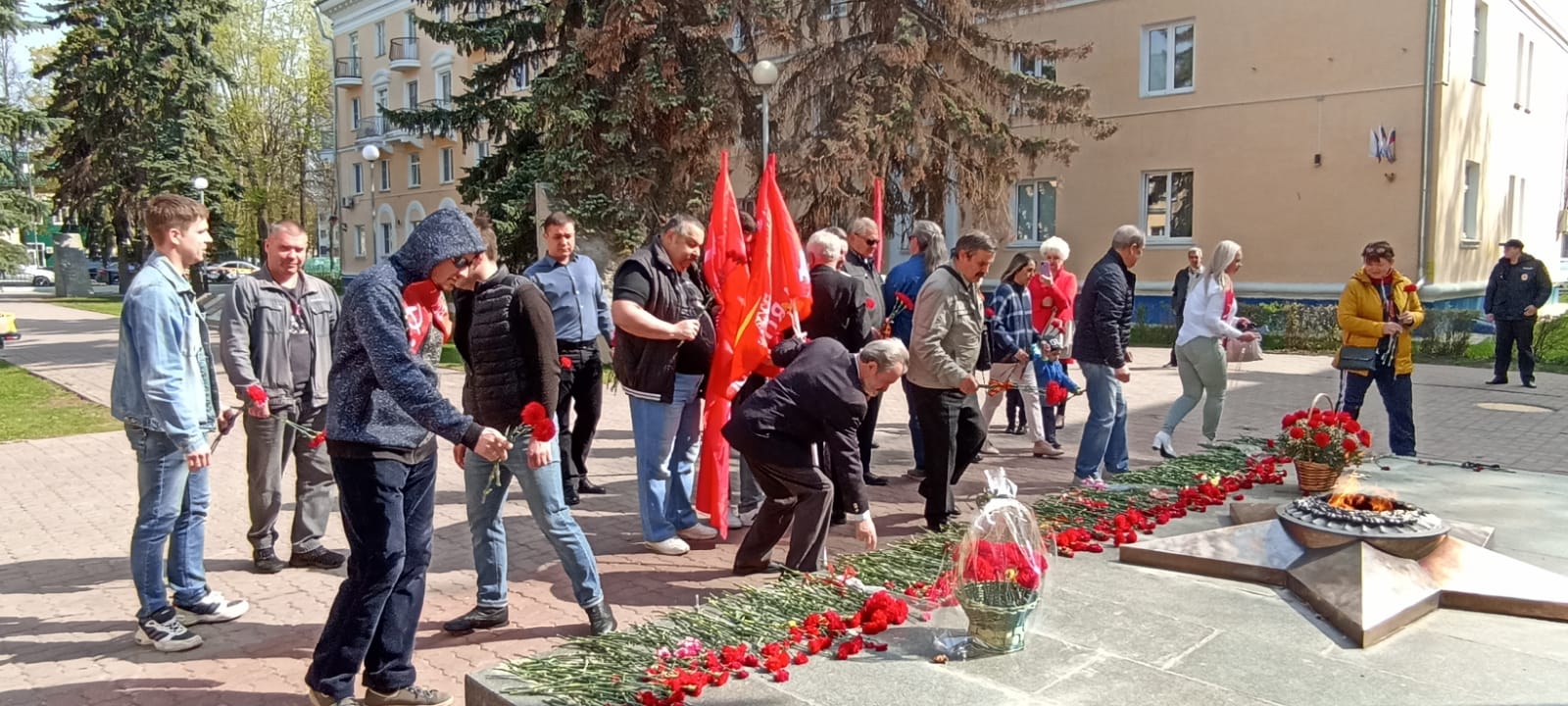 Воскресенские коммунисты отметили день Великой Победы