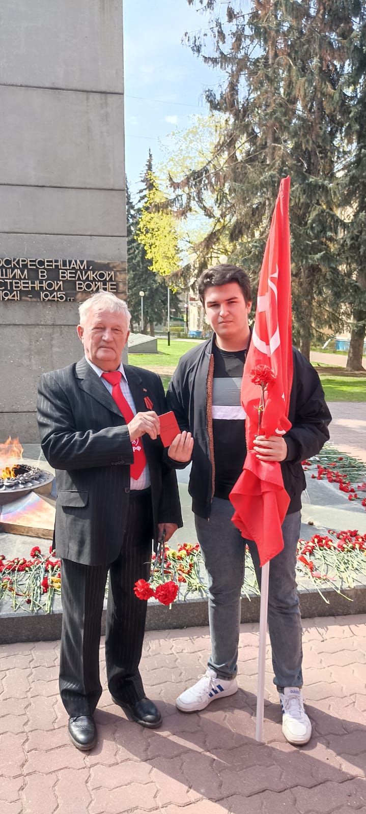 Воскресенские коммунисты отметили день Великой Победы