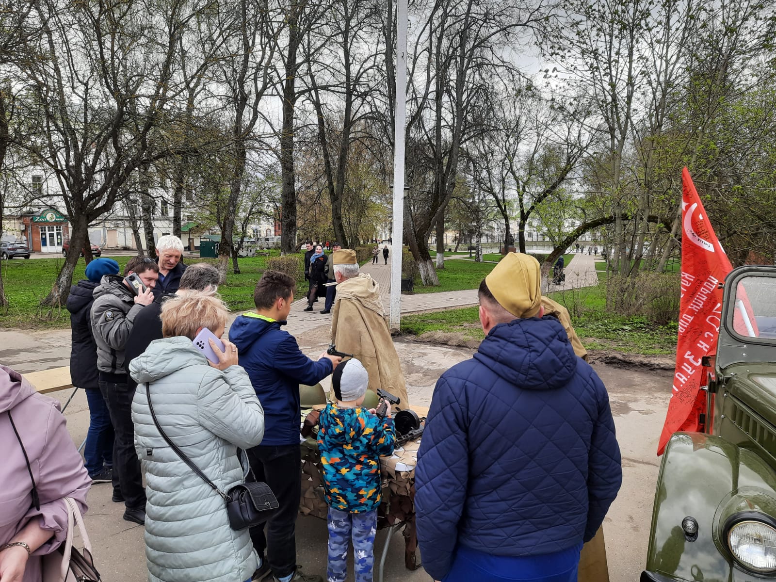 Бессмертный полк со Сталиным