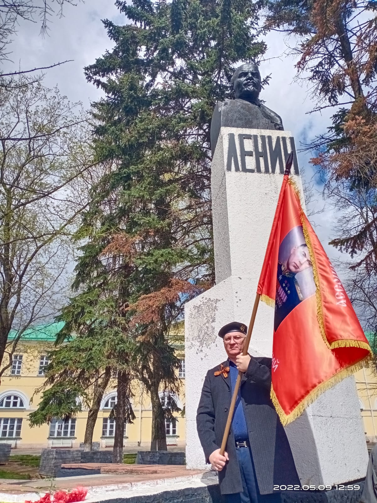 Бессмертный полк со Сталиным