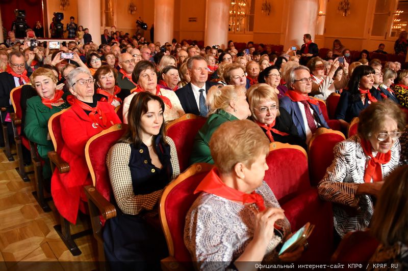 Г.А. Зюганов: «Самые яркие страницы в жизни страны Советов связаны с пионерией и комсомолом»
