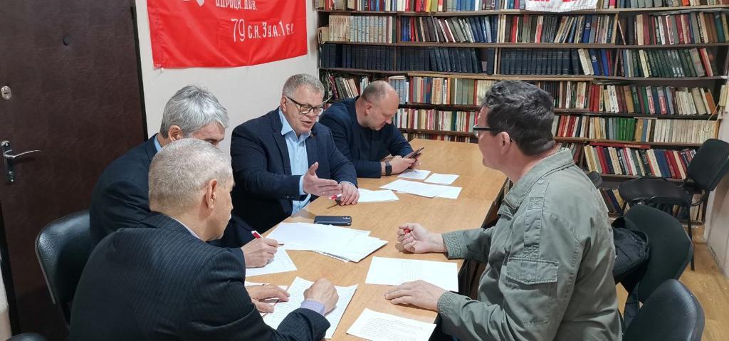 Депутат-коммунист Александр Наумов провел приём граждан в городе Коломна
