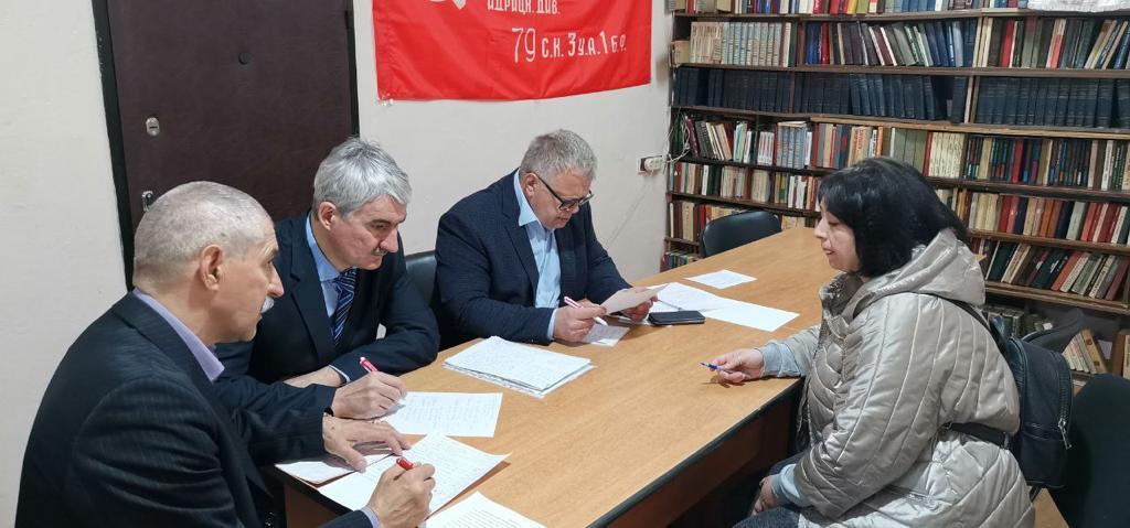 Депутат-коммунист Александр Наумов провел приём граждан в городе Коломна