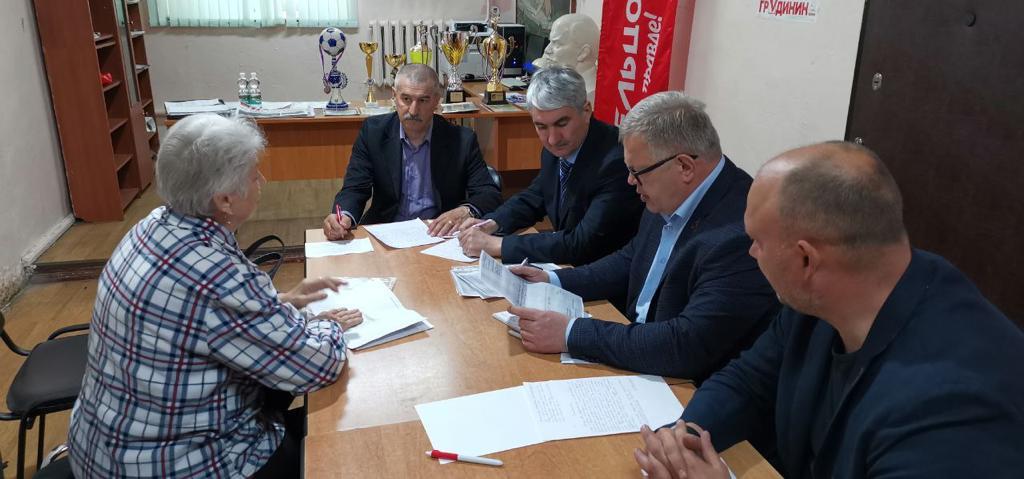 Депутат-коммунист Александр Наумов провел приём граждан в городе Коломна