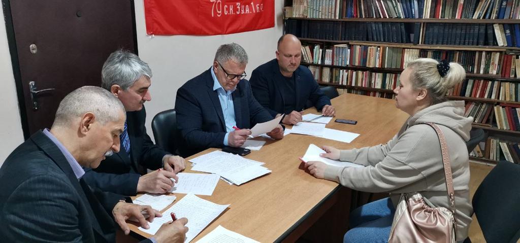 Депутат-коммунист Александр Наумов провел приём граждан в городе Коломна
