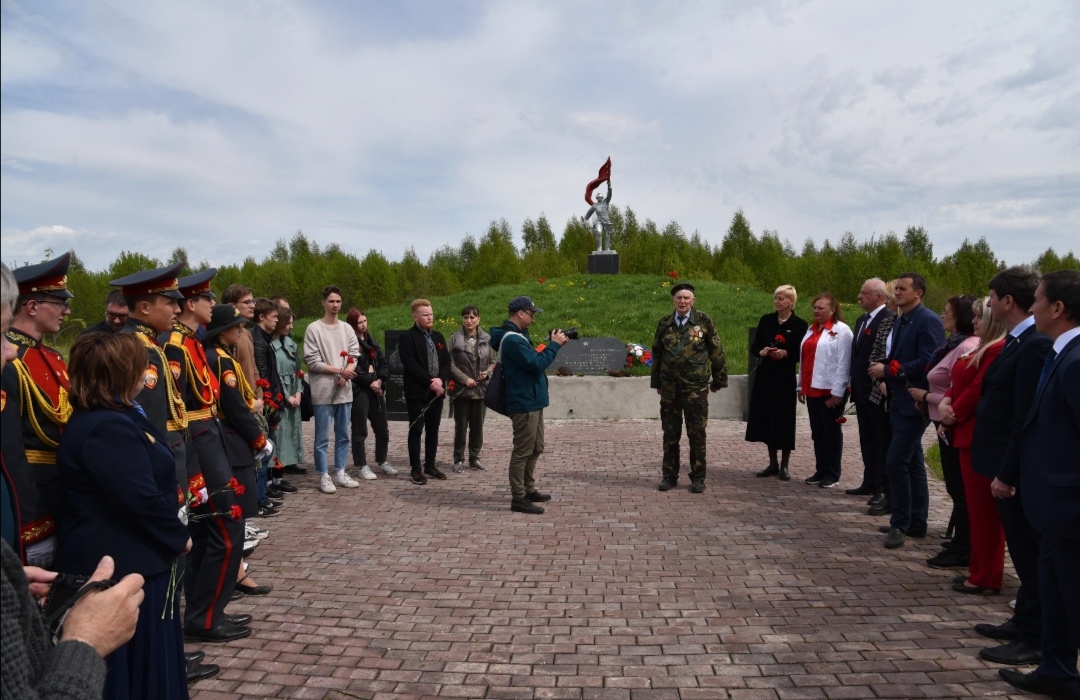 Несем святую вахту памяти. Помним, чтим и память свята