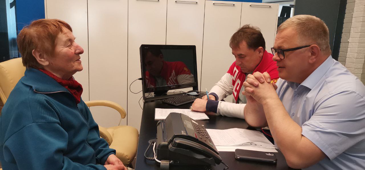 Депутат-коммунист Александр Наумов провёл приём жителей в Ступино