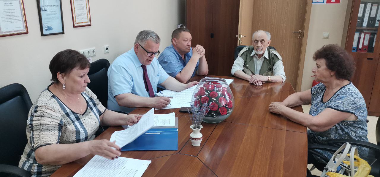 Депутат-коммунист Александр Наумов провёл приём граждан в Домодедово