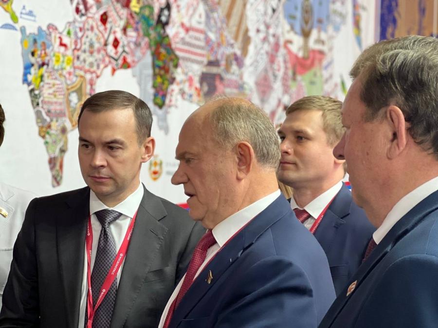 Г.А. Зюганов во главе делегации КПРФ прибыл на Петербургский международный экономический форум