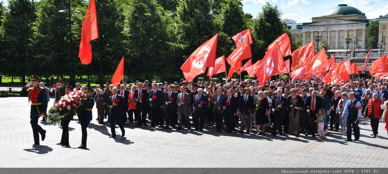 Поклон борцам с фашизмом