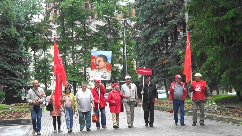 Памяти павших будем достойны!