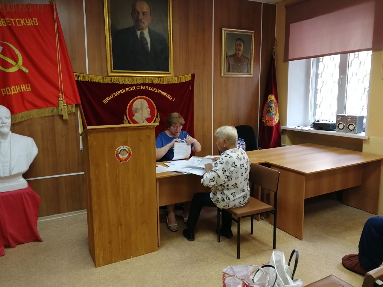 Депутат от народа, всегда с народом