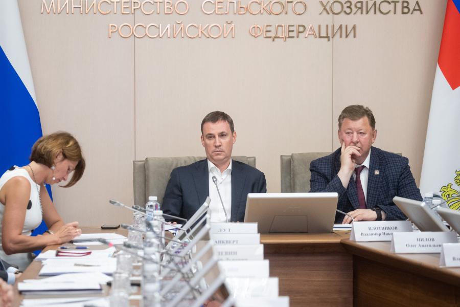 В.И. Кашин и Д.Н. Патрушев провели совместное заседание аграрного Комитета и Минсельхоза России
