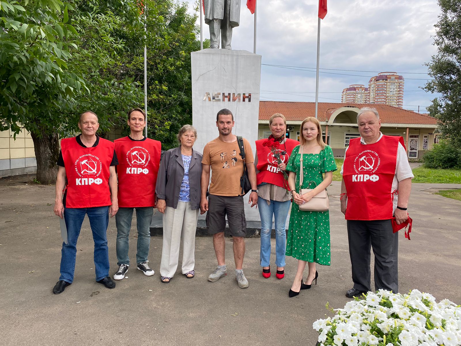 Правду из рук в руки