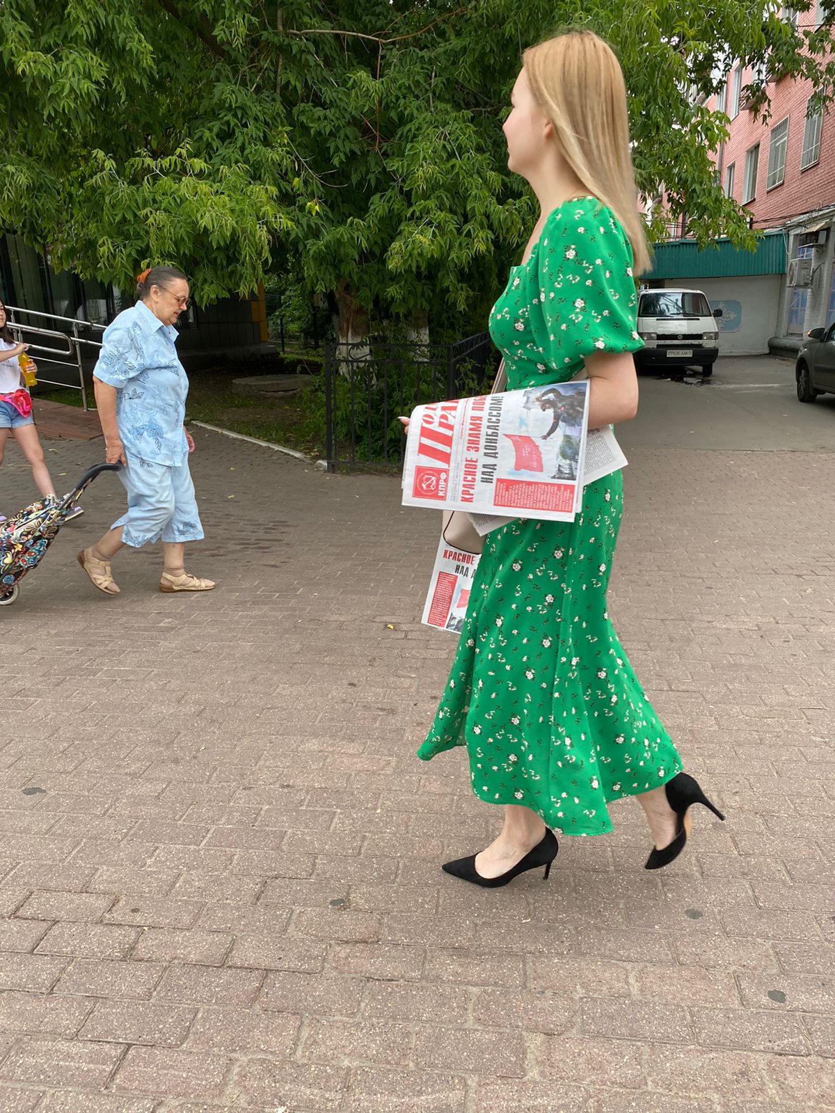 Правду из рук в руки