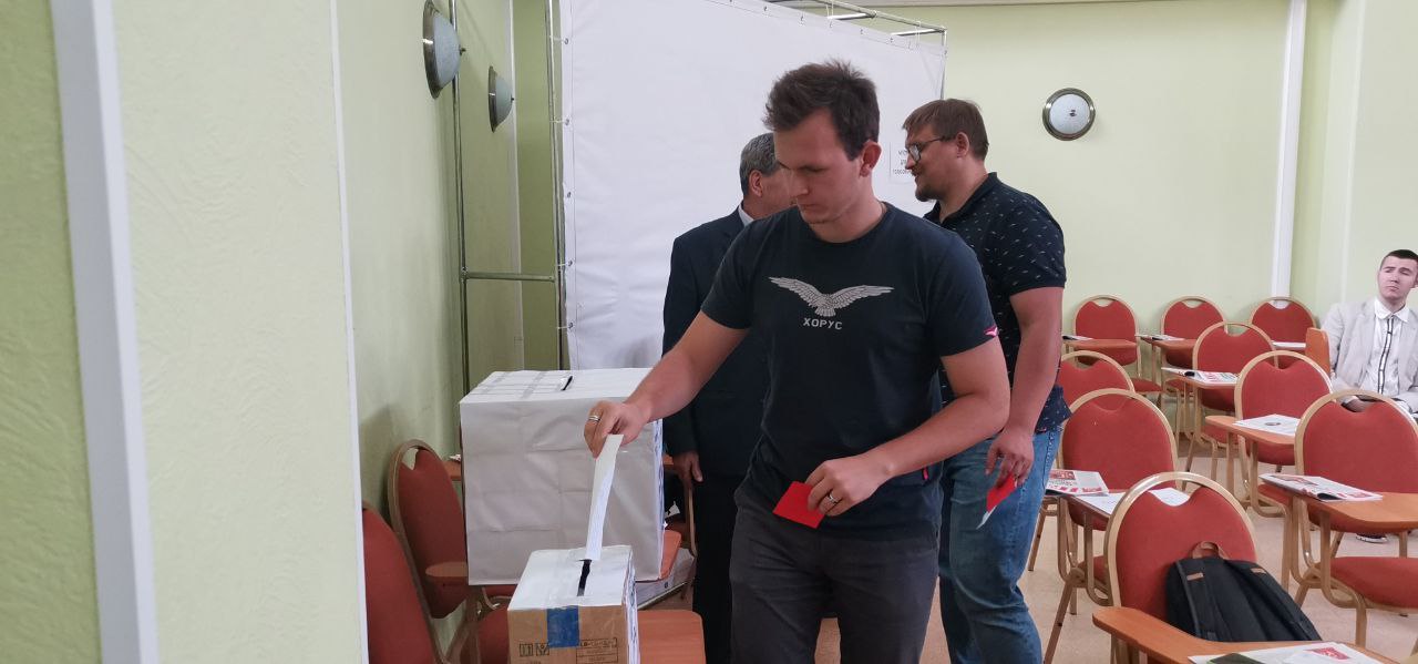 Руководитель фракции КПРФ Александр Наумов принял участие в первом этапе 30-й отчётно-выборной конференции Домодедовского ГК КПРФ