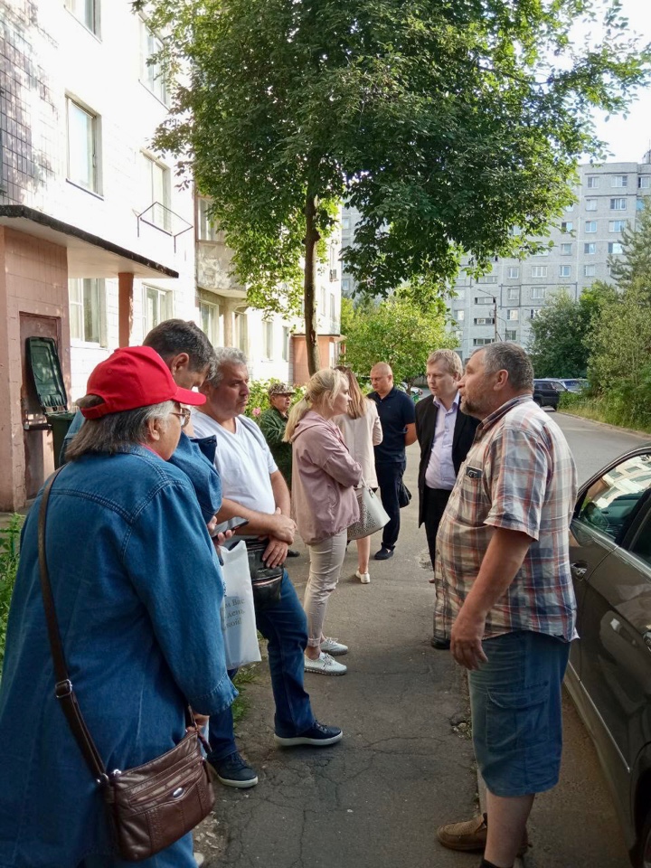 Депутаты-коммунисты г.о. Фрязино провели встречу с советами и жителями многоквартирных домов