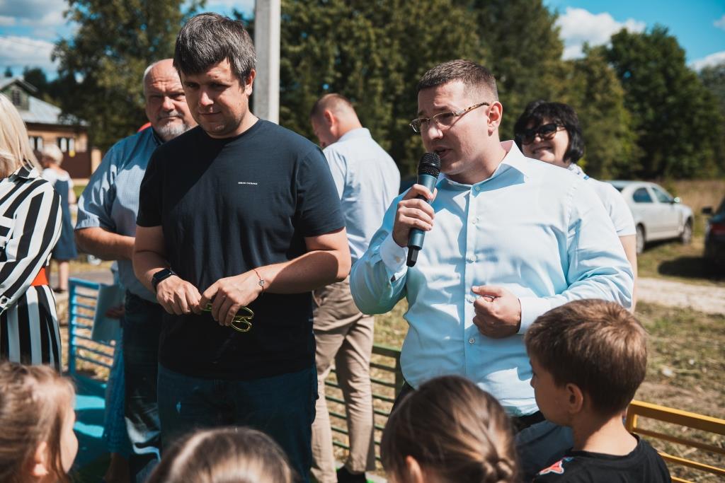 Депутат Московской областной Думы Марк Черемисов принял участие в открытии новой детской площадки в г.о. Лосино-Петровский