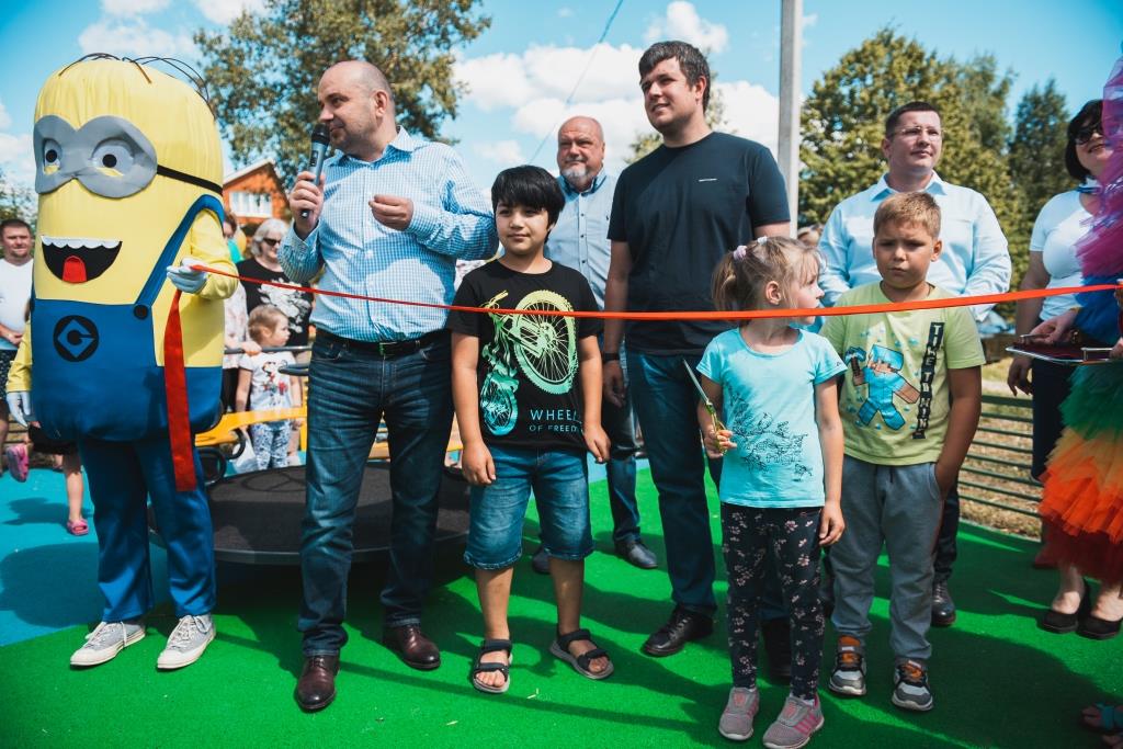 Депутат Московской областной Думы Марк Черемисов принял участие в открытии новой детской площадки в г.о. Лосино-Петровский