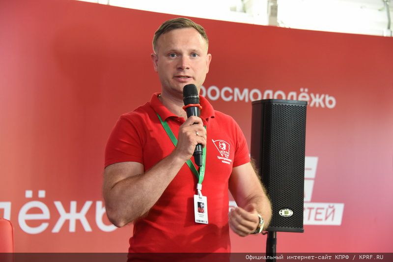 Г.А. Зюганов на «Территории смыслов»: «Желаю вам взять в наследство дух Победы!»