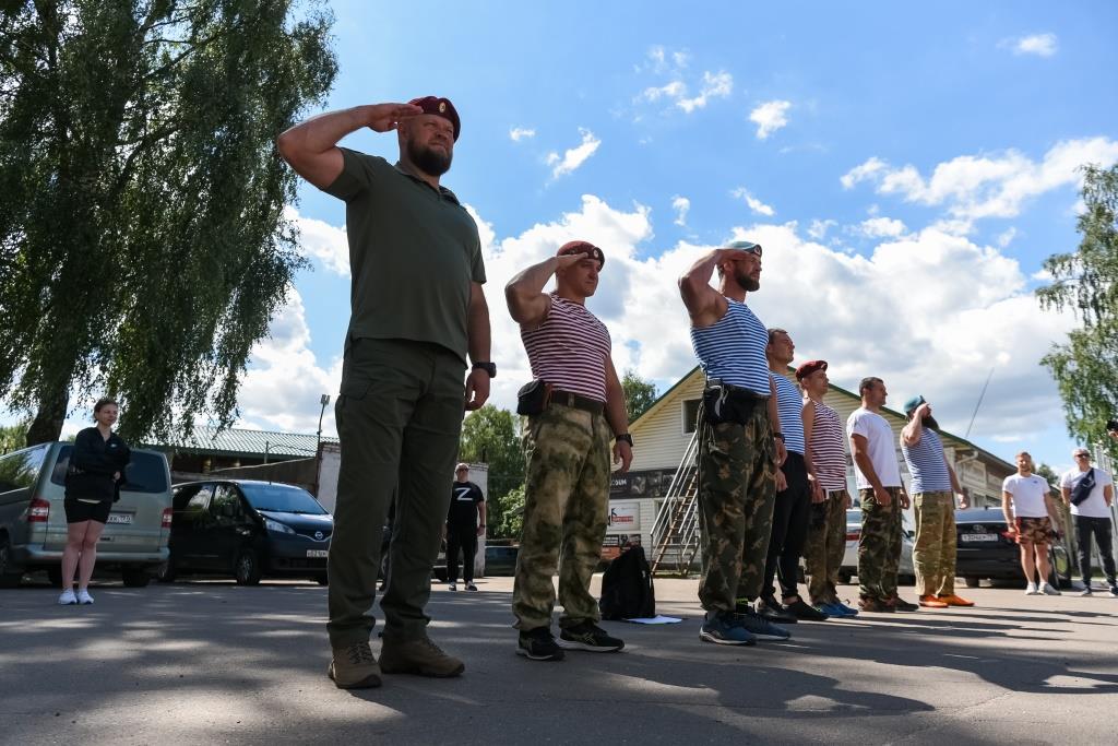 При поддержке депутата-коммуниста Марка Черемисова в Балашихе состоялось масштабное спортивное мероприятие ко Дню ВДВ