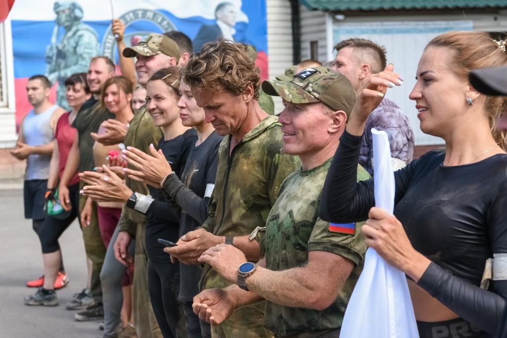 При поддержке депутата-коммуниста Марка Черемисова в Балашихе состоялось масштабное спортивное мероприятие ко Дню ВДВ