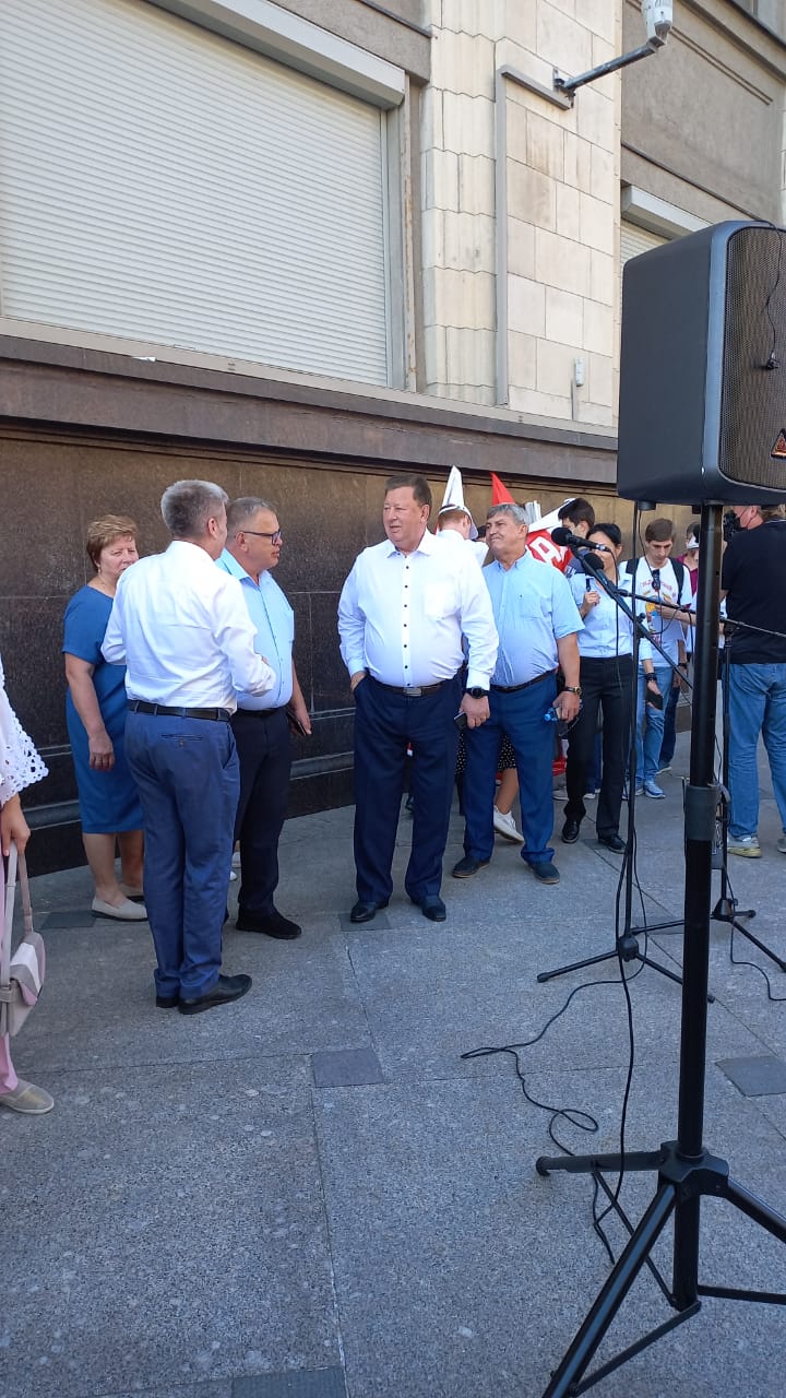Требуем равного доступа к СМИ!