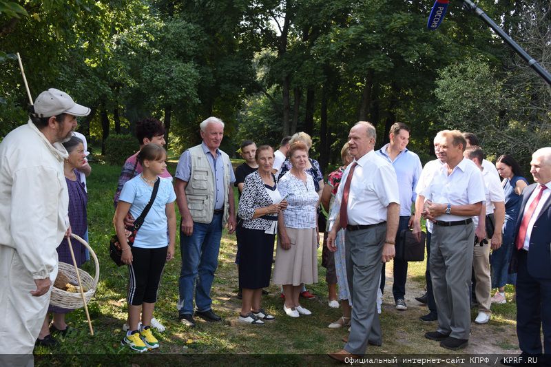 «Дорогой пчёл»
