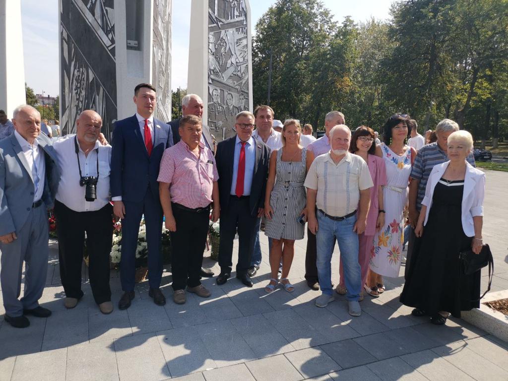 Зампред Мособлдумы Александр Наумов принял участие в открытии стелы «Ступино – город трудовой доблести»