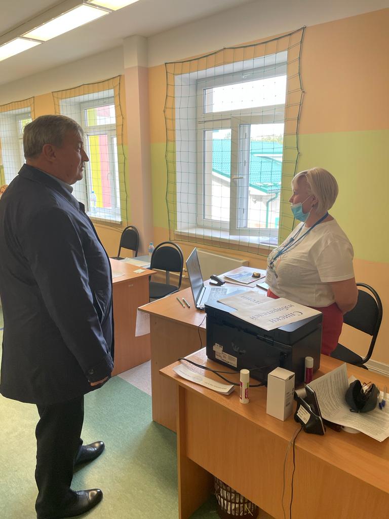 Заместитель председателя Московской областной Думы, второй секретарь МК КПРФ Константин Черемисов посетил с рабочим визитом городской округ Клин