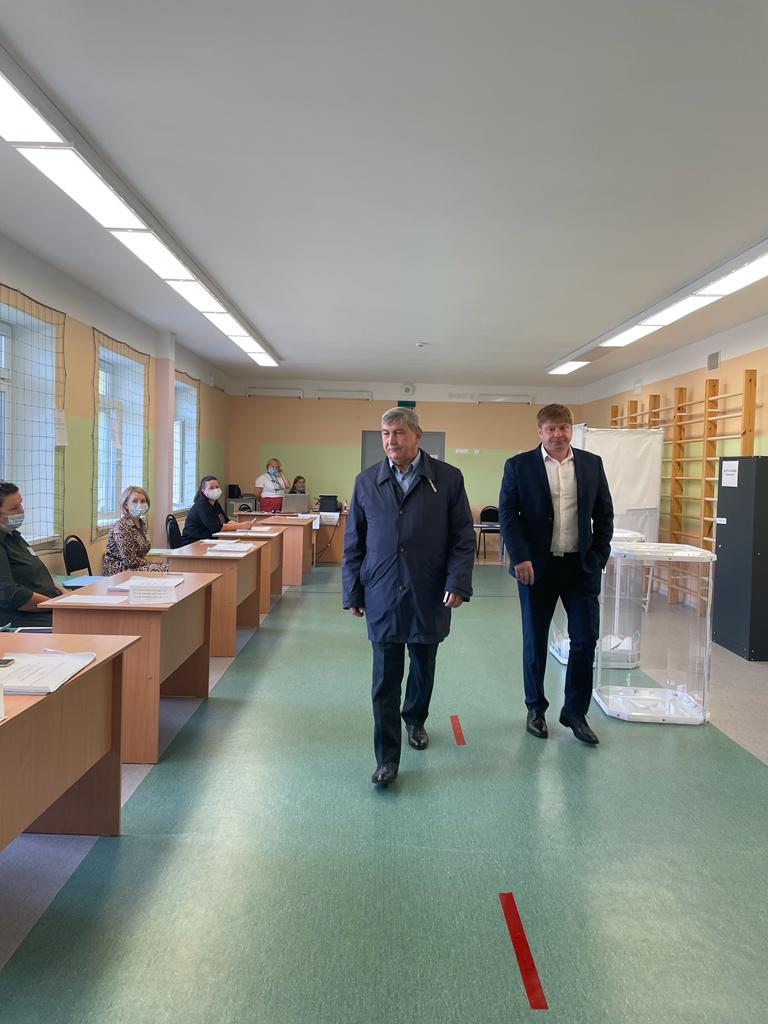 Заместитель председателя Московской областной Думы, второй секретарь МК КПРФ Константин Черемисов посетил с рабочим визитом городской округ Клин