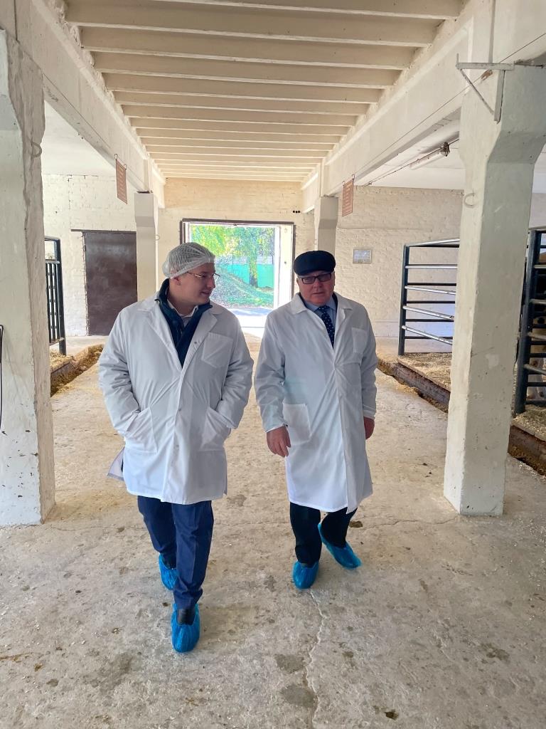 Депутат Мособлдумы Марк Черемисов посетил АО «Московское» в Богородском г.о.